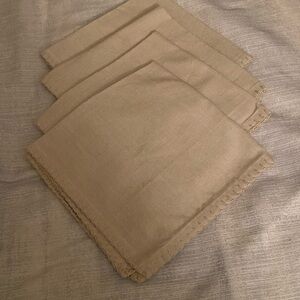 NWT Set of 4 linen napkins